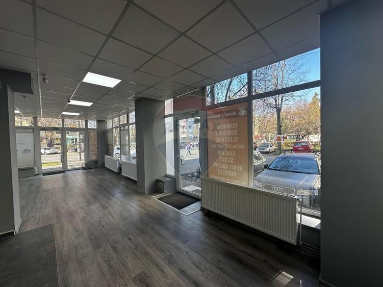 Spațiu comercial, de 94 mp, în Decebal