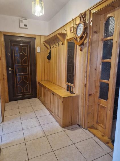 Apartament cu 3 camere decomandat în Nord