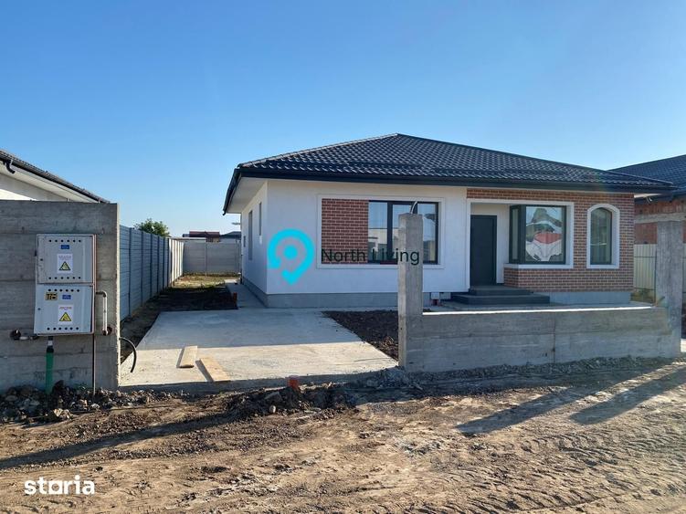 Casă cu 4 camere cu Teren 500 Mp în Pajura