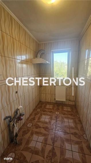Apartament cu 3 camere semidecomandat în Gorjului