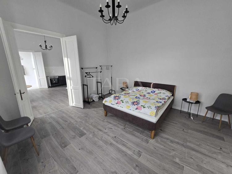 Apartament cu 3 camere, terasa,  zona Teatrului National. - 2