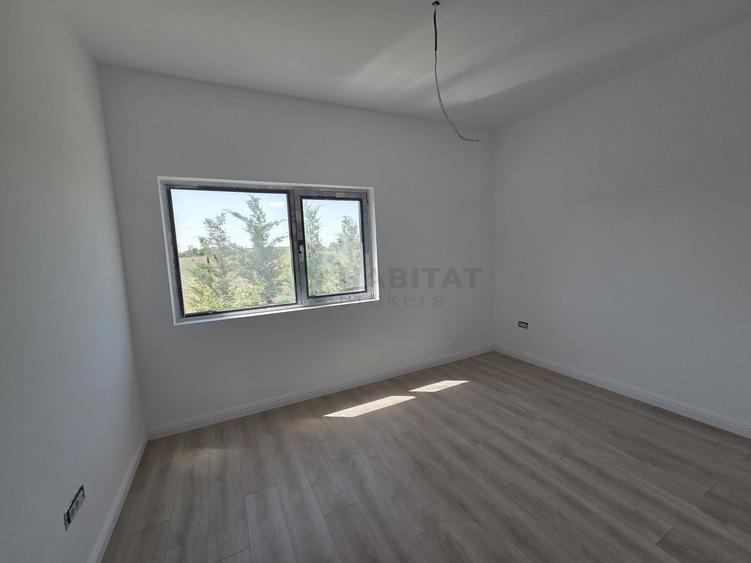 Apartament cu 3 camere în Tunari