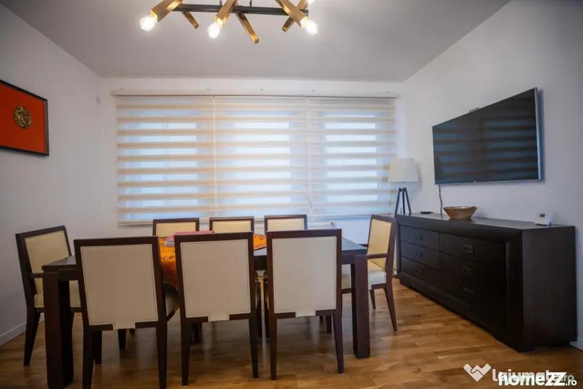 Apartament cu 5 camere decomandat în Central