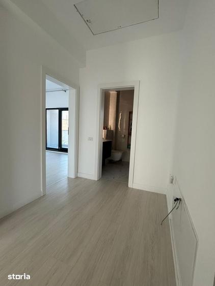 Casă cu 4 camere cu Teren 240 Mp în Central