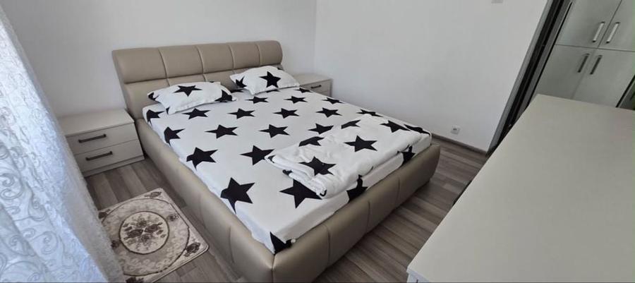 Apartament cu 3 camere decomandat în Micro 3