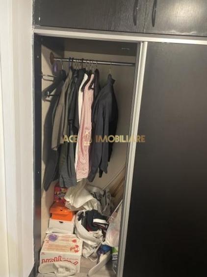 Garsonieră decomandată, mobilată în Titan