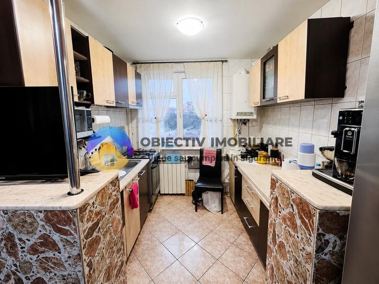 Apartament cu 2 camere decomandat, mobilat în Mărăței