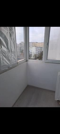 Apartament cu 2 camere semidecomandat în Olimp