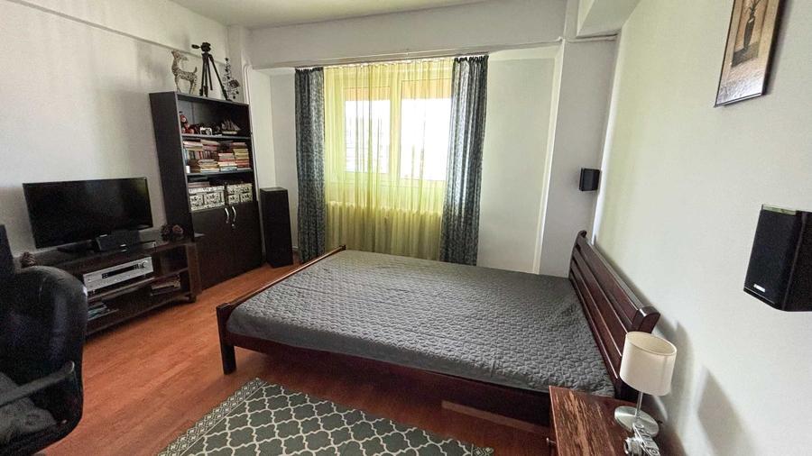 Apartament cu 3 camere decomandat în Mărăști