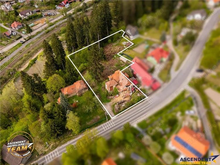 Teren de 3160 mp, în Central