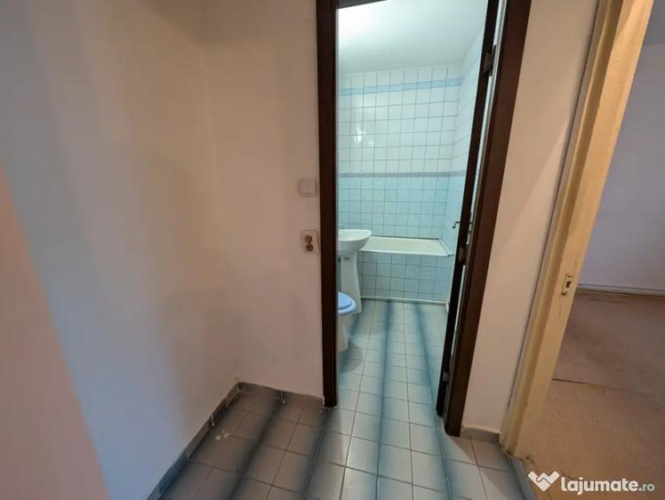 Apartament cu 2 camere semidecomandat în Alexandru cel Bun