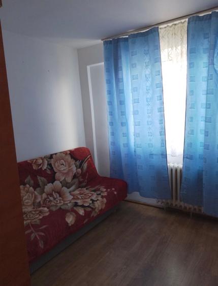 Apartament cu 2 camere decomandat în Berceni