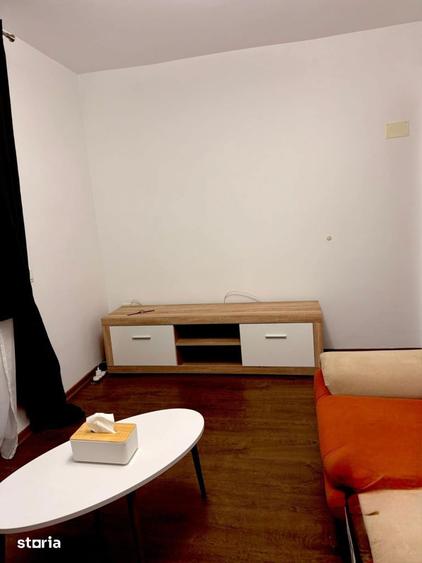 Apartament de 2 camere zona TRACTORUL, - 4