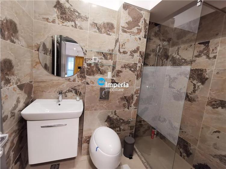 Apartament cu 3 camere decomandat în Aeroport