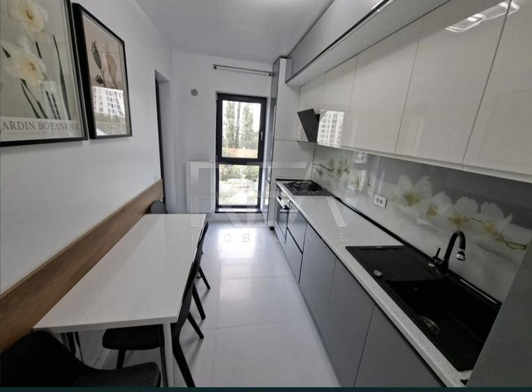 Apartament cu 3 camere decomandat, mobilat în Lujerului