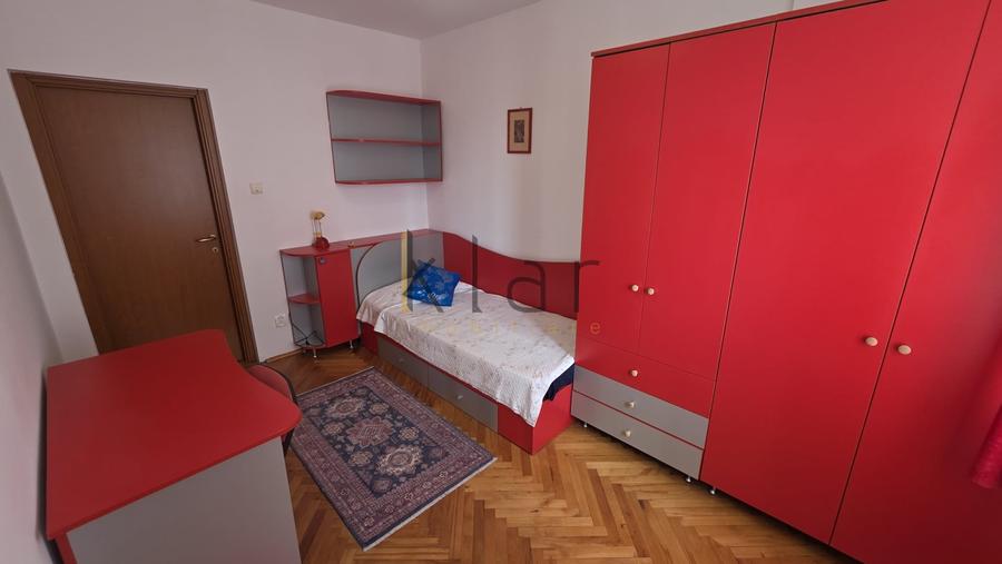 Apartament cu 4 camere decomandat, mobilat în Zorilor