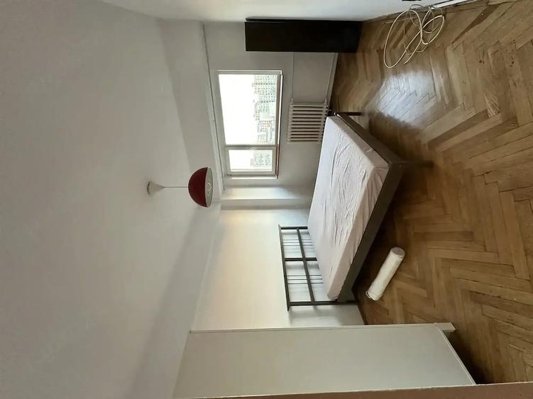 Apartament cu 3 camere decomandat în Titulescu