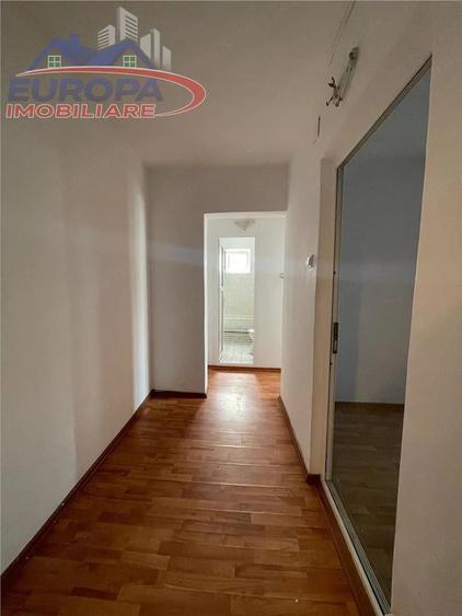 Apartament cu 4 camere în Central