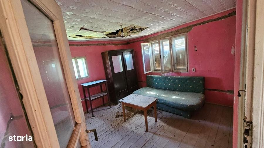 Casă cu 3 camere în Cuied