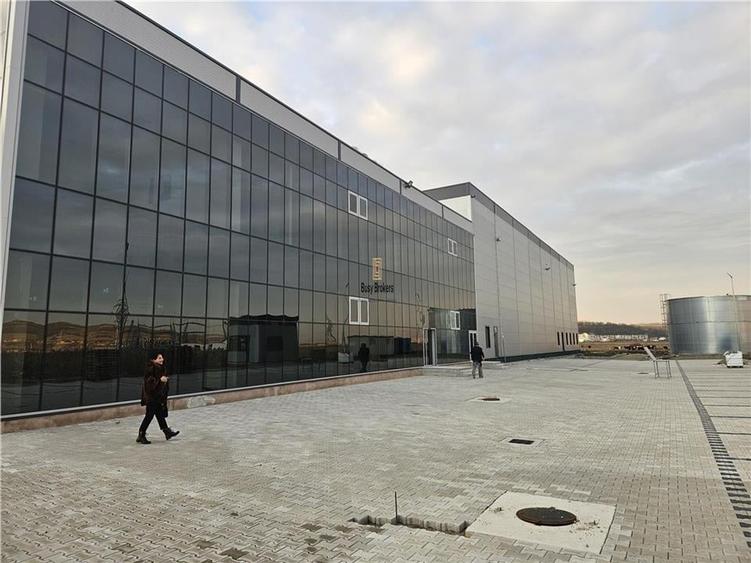 Spațiu industrial, de 4,500 mp, în Sud