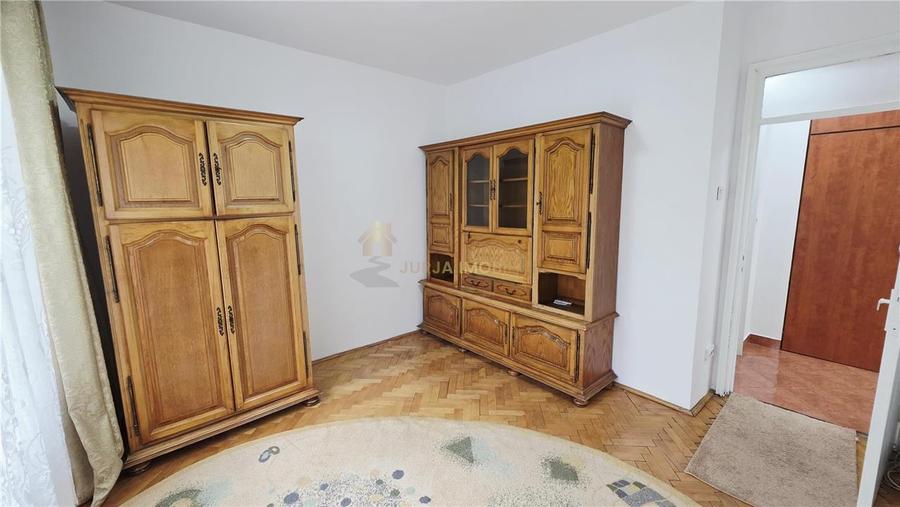 Apartament cu 2 camere decomandat, mobilat în Mănăștur