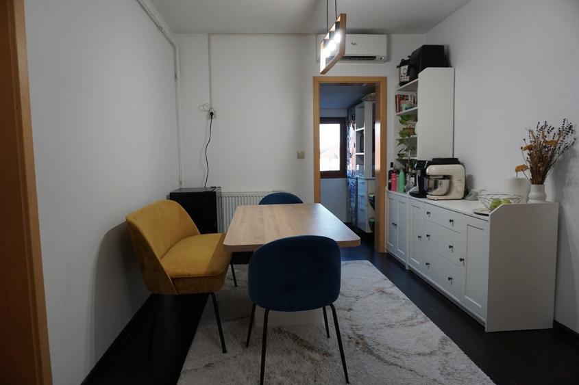 Apartament cu 2 camere decomandat, mobilat în Bucovina