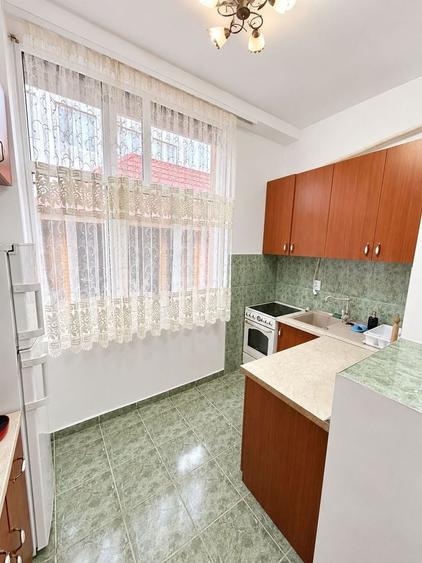 Casă individuală cu 3 camere cu Canalizare în Central