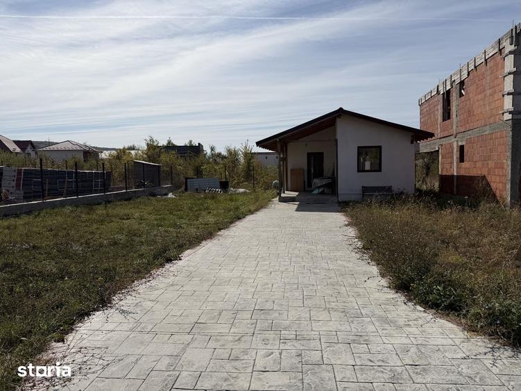 Casă cu 2 camere cu Teren 500 Mp în Central