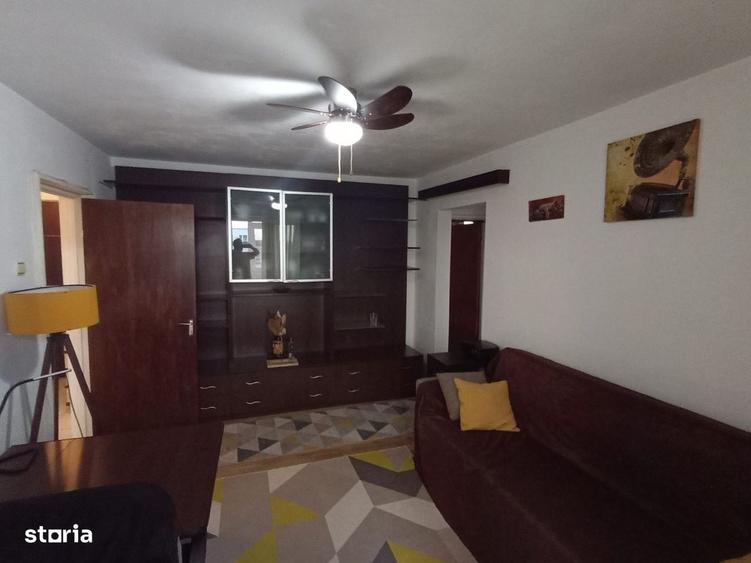 Apartament cu 3 camere în Berceni