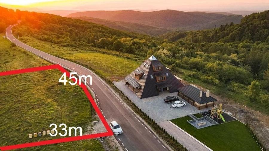 Teren de 1500 mp, în Râmeț