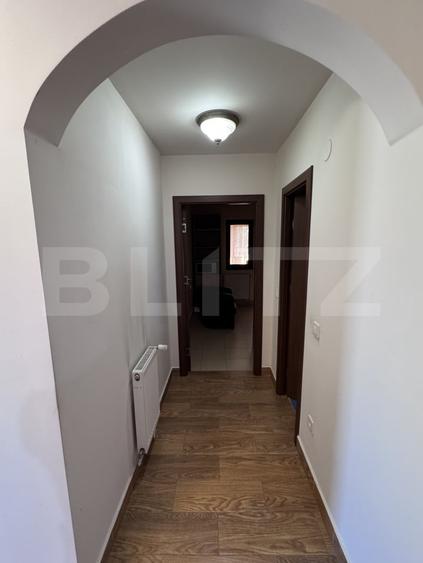 Casă individuală cu 6 camere cu Teren 667 Mp în Urleta