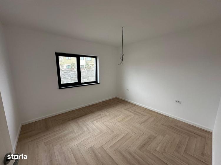 Casă cu 4 camere cu Teren 400 Mp în Clinceni