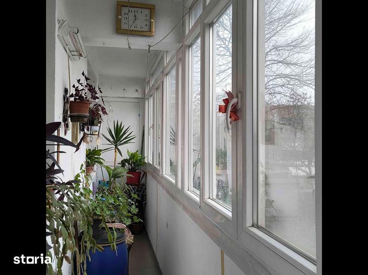 Apartament cu 3 camere, mobilat în Drumul Taberei — fotografia 3