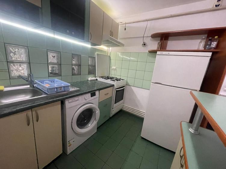 Apartament cu 2 camere semidecomandat în Tunari