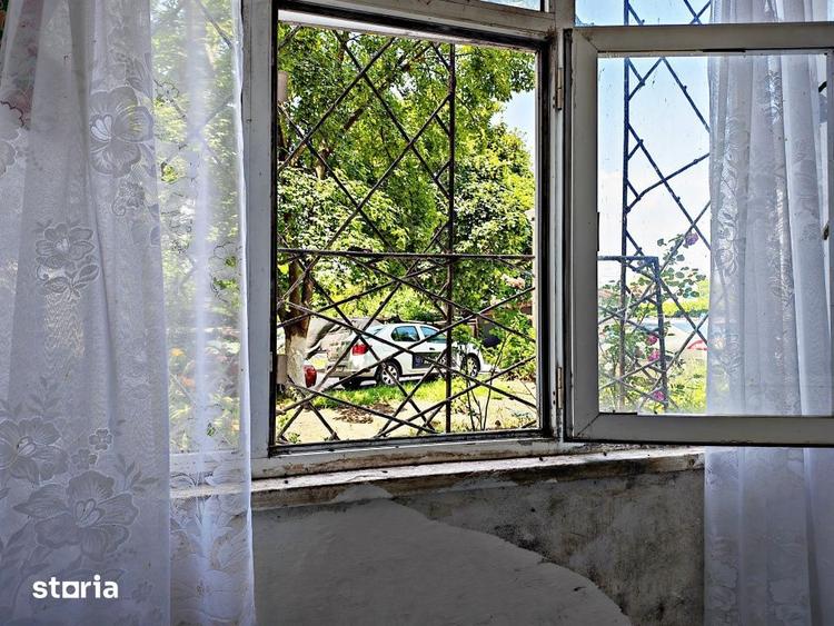 Abator, garsoniera cu balcon, 33,5 mp. Necesita renovare. Comision 0% - 1