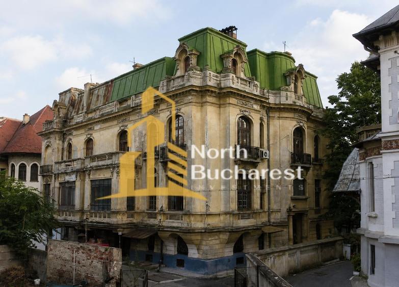 Casă cu 16 camere cu Canalizare în P-ța Romană