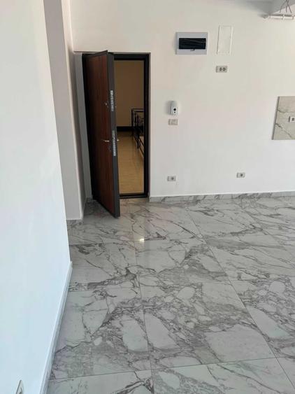 Apartament cu 3 camere decomandat în Giroc