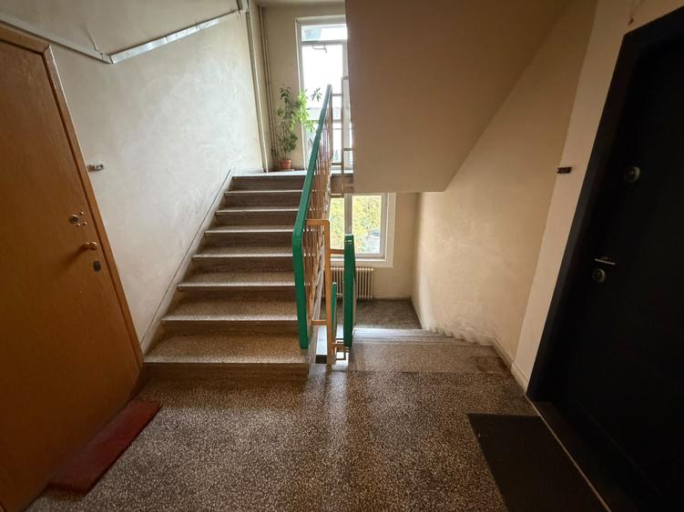 Apartament cu 2 camere semidecomandat în Titan