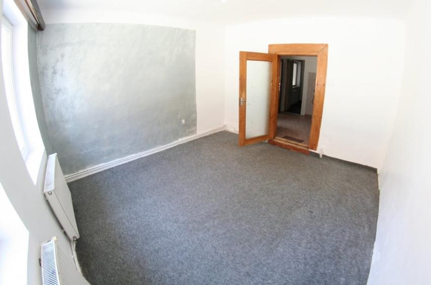 Apartament cu 2 camere decomandat în Brașovul Vechi