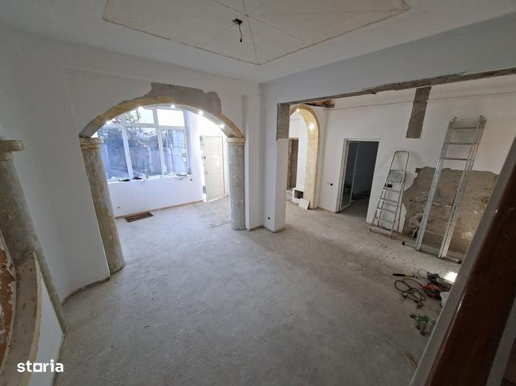Piata Unirii, Hala Traian, PROPRIETAR, vand casa P+M, 4 cam, SU 113 mp - 2