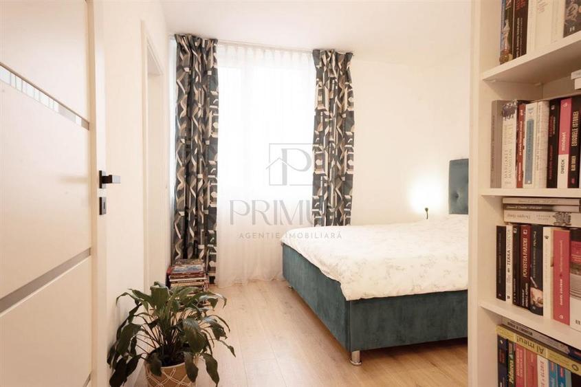 Penthouse cu 3 camere decomandat, mobilat în Take Ionescu