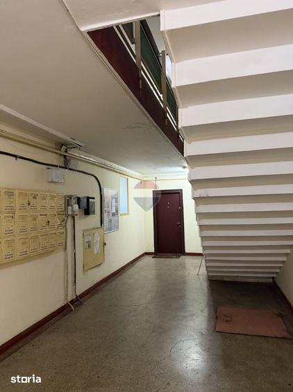 Apartament cu 2 camere decomandat în Calea București