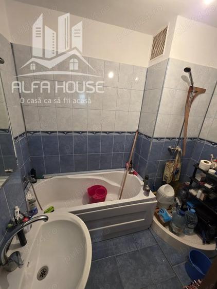 Apartament cu 3 camere decomandat în Govândari