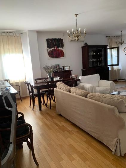 Casă individuală cu 6 camere cu Teren 1282 Mp în Brănești