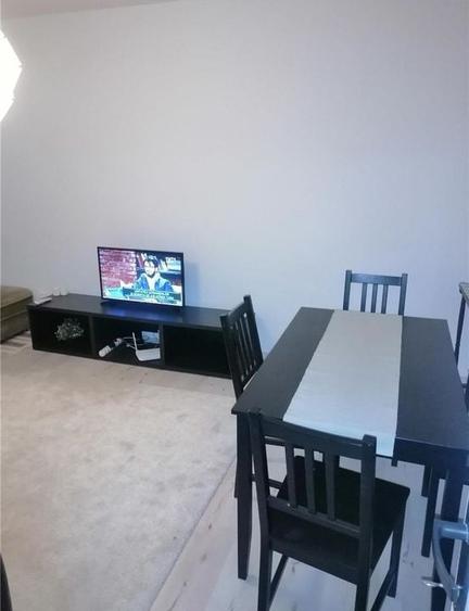 Apartament cu 4 camere decomandat în Lujerului