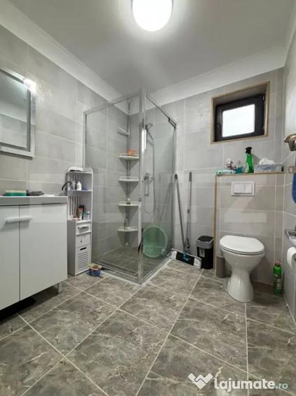 Casă cu 4 camere cu Teren 1000 Mp în Săcueni