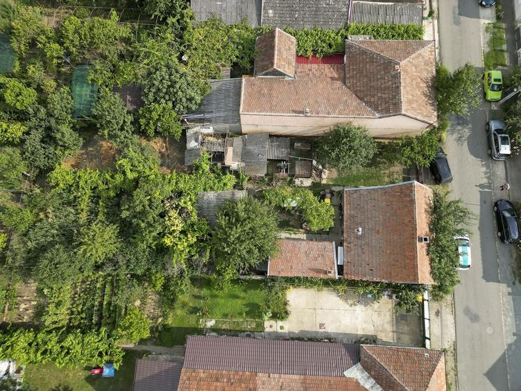 Casă individuală cu 2 camere cu Teren 633 Mp în Grădiște