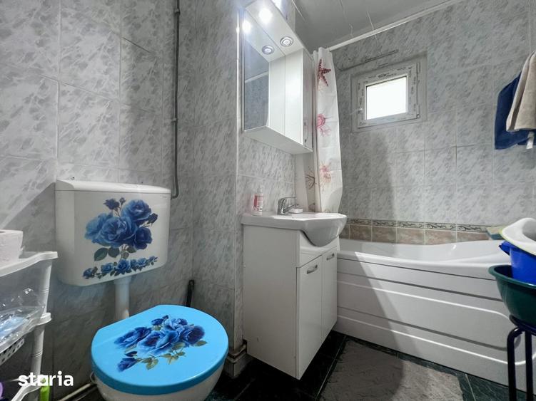 Apartament cu 3 camere decomandat în Soarelui