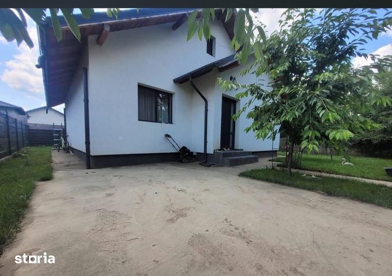 Casă cu 3 camere cu Teren 320 Mp în Ciurea