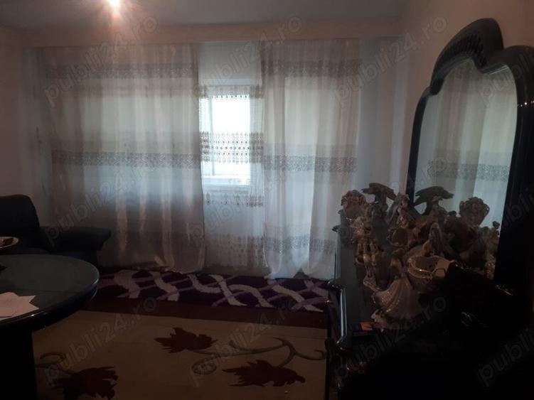 Apartament cu 4 camere decomandat în Baicului